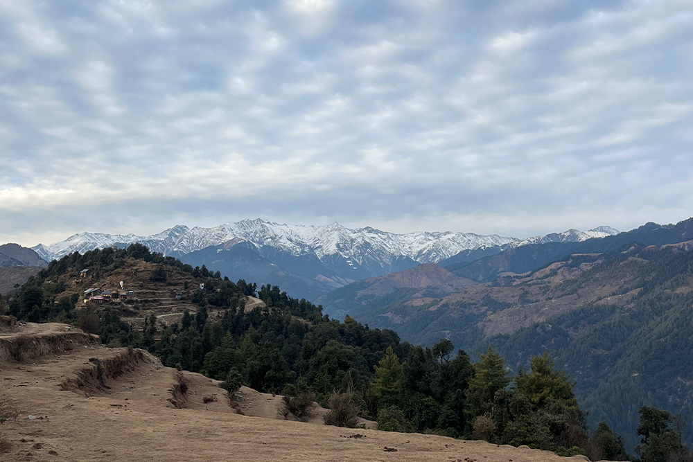 Top of the world feeling at 360° Fula Dhar viewpoints